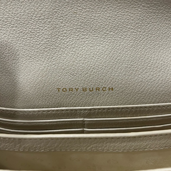 TORY BURCH clutch - Picture 3 of 6